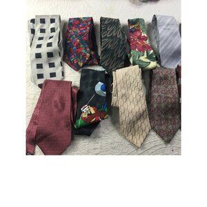 Lot Of 12 Mens Neckties Mixed Patterns & Colors*Looney Tunes*Halston**Blass
